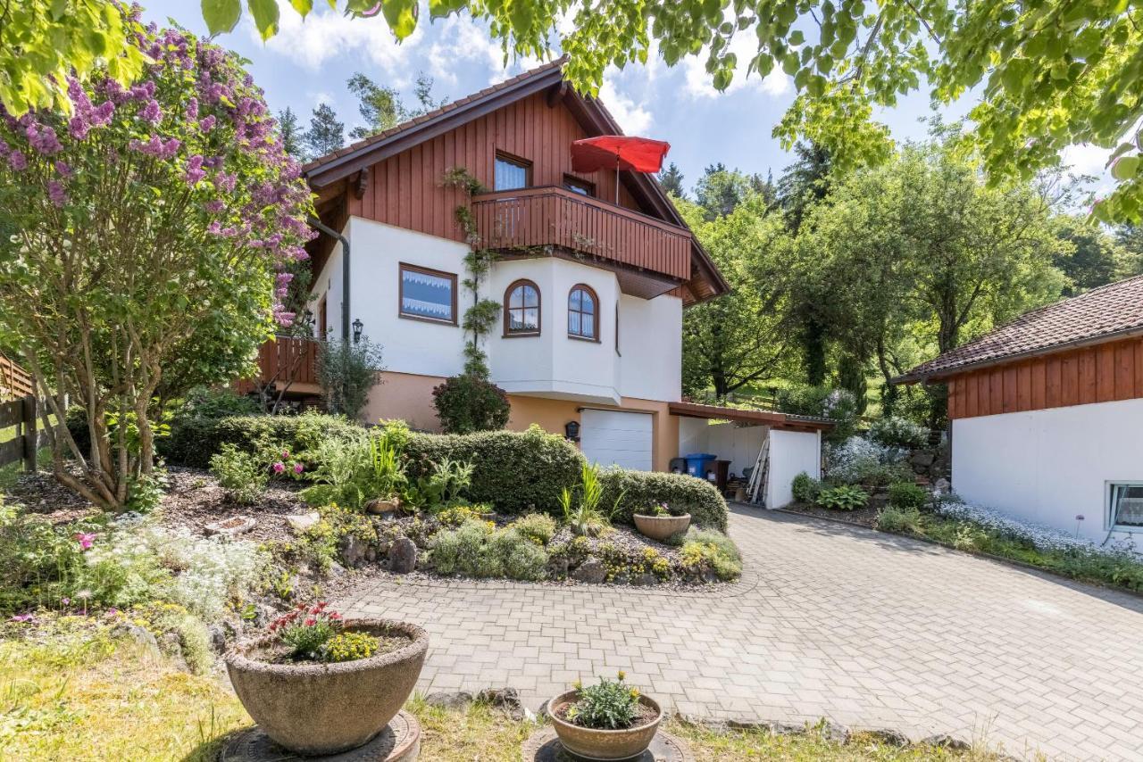 Ferienwohnung Haus Am Wald Messstetten Exteriör bild