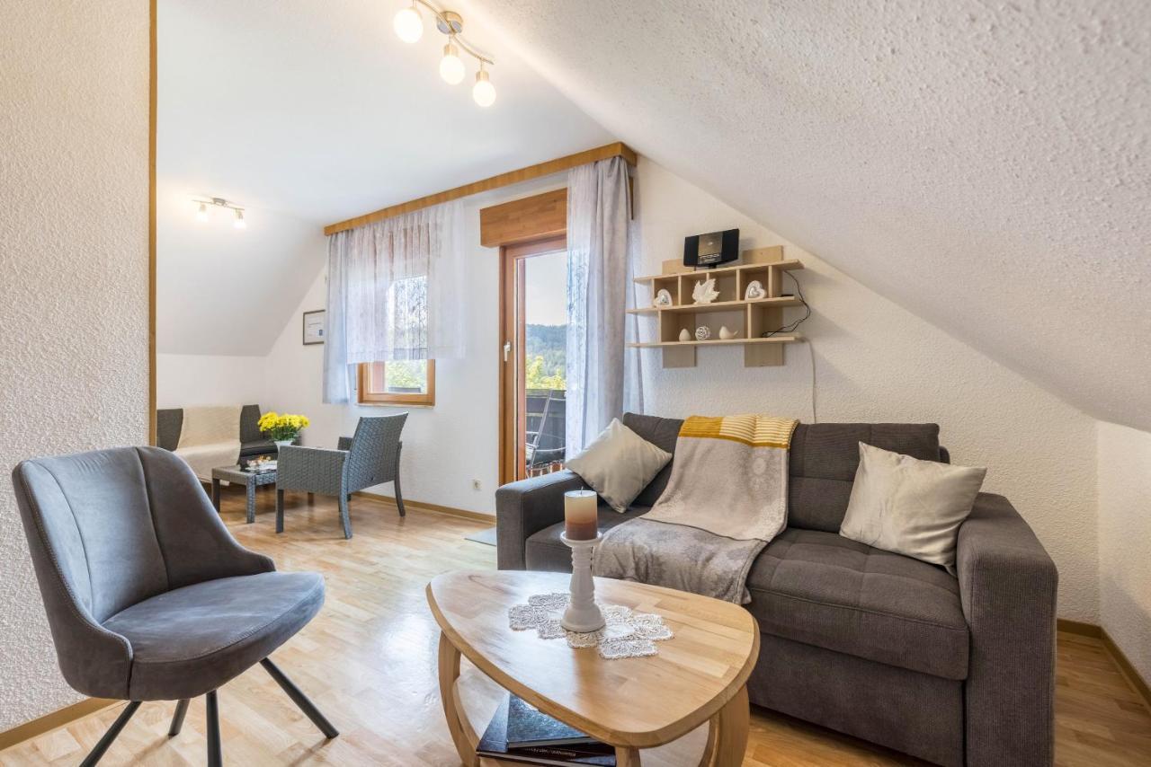 Ferienwohnung Haus Am Wald Messstetten Exteriör bild
