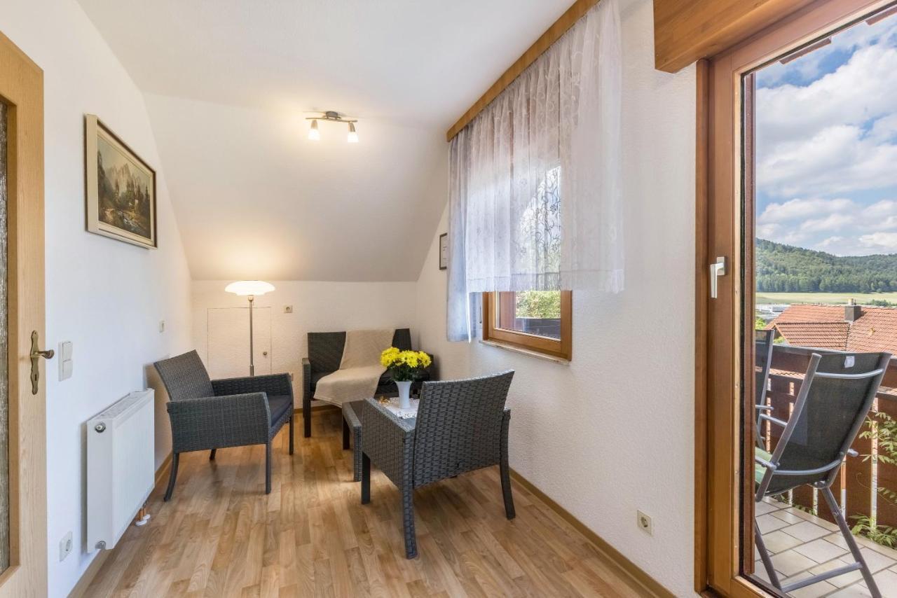 Ferienwohnung Haus Am Wald Messstetten Exteriör bild
