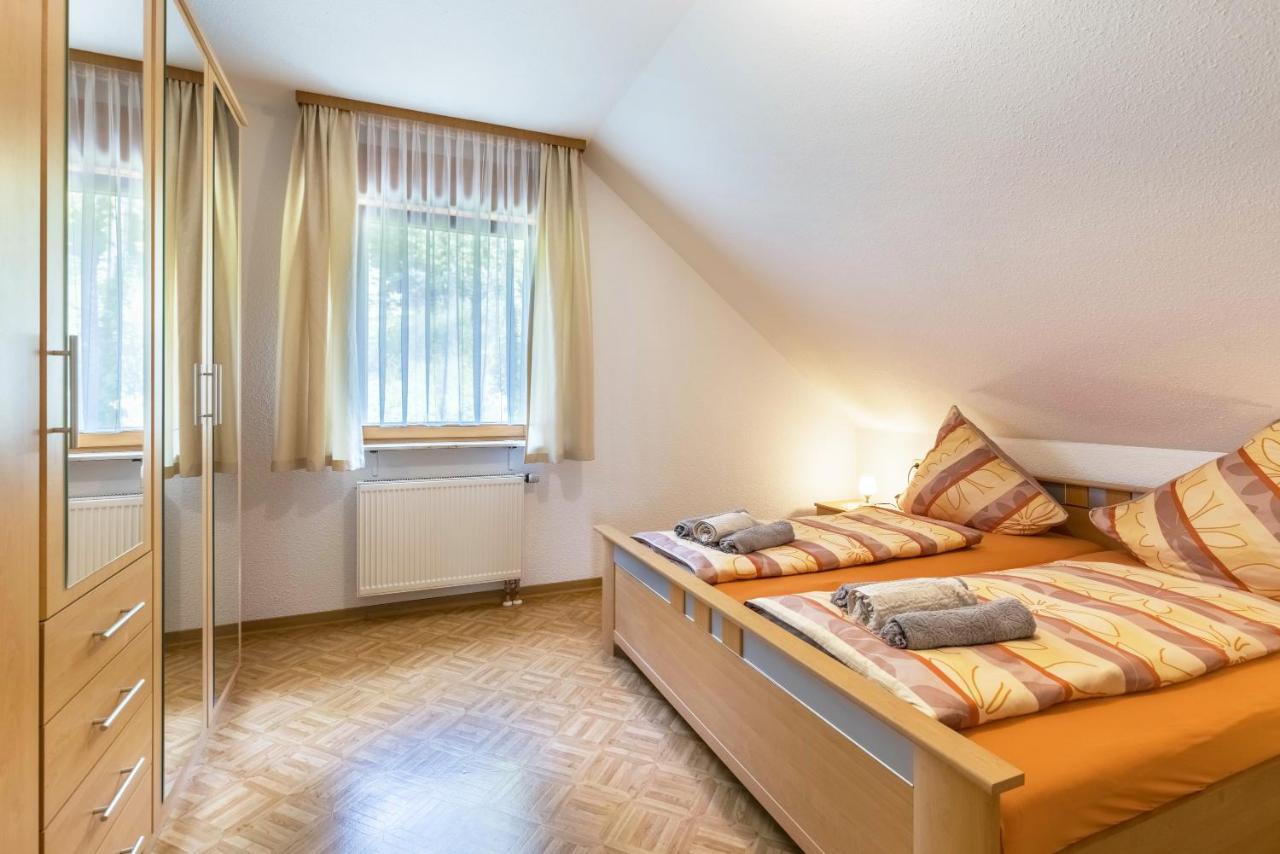 Ferienwohnung Haus Am Wald Messstetten Exteriör bild